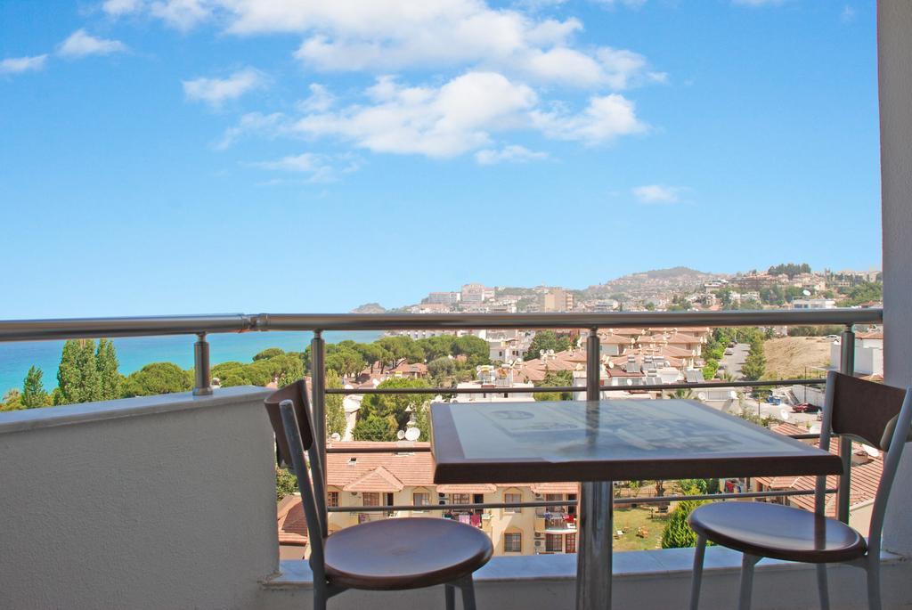 Blue Sea Hotel & Spa Kuşadası Ngoại thất bức ảnh